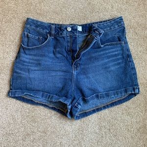 Pacsun short mom shorts